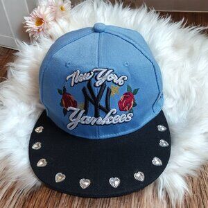 RARE MLB Korea NY Yankees Snapback - Rose & Heart Rhinestones - Baby Blue